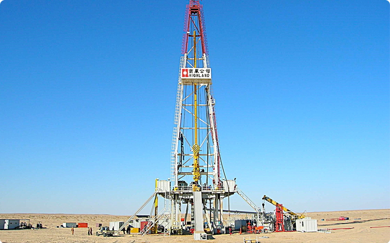 ZJ70DB交流变频电动钻机在沙特阿拉伯沙漠地区平稳运行20年.jpg